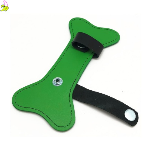 The Red Skórzana kość- zawieszka do harnessa lub paska Zielona