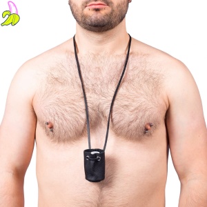 Skórzana zawieszka z saszetką na poppersa