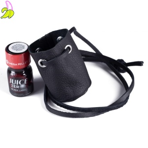 Skórzana zawieszka z saszetką na poppersa